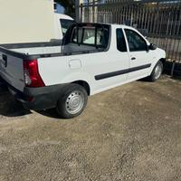 Dacia logan pick-up 1.5dci simile a fiat strada