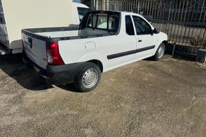 Dacia logan pick-up 1.5dci simile a fiat strada