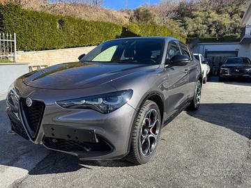 ALFA ROMEO Stelvio 2.0 Turbo 280 CV AT8 Q4 Veloce