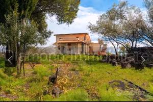 Villa singola con terreno a Montargano-Mascali