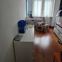 arredamento completo per tre camere da letto