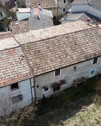 Villa unifamiliare a Barete