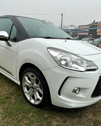 Ds DS3 3 1.6 HDi 110 Just Black