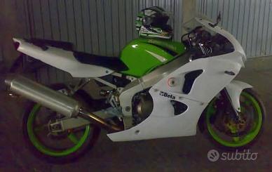 Kawasaki zx6r 1999