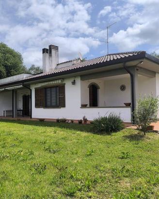 SPELLO - MERAVIGLIOSA VILLA SINGOLA CON VISTA PANO