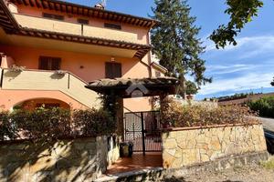CASA INDIPENDENTE A SIGNA