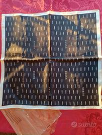 Guess foulard 100% seta