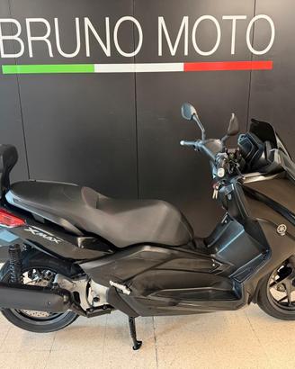 Yamaha X-Max 125
