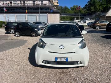 Toyota iQ 1.0 Sol
