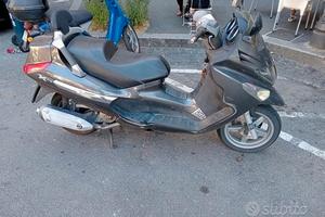 Piaggio XEvo 250 - 2012