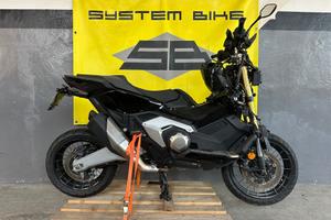 HONDA X-ADV 750 INCIDENTATA CRASHED BIKE