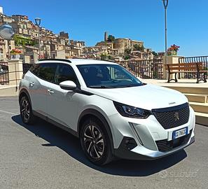 Peugeot 2008 BlueHDi 110 S&S Allure Pack