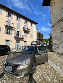 Peugeot 208 Neopatentati