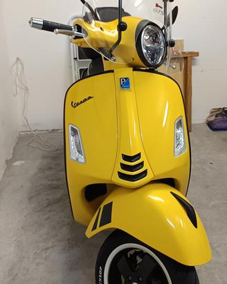 Vespa GTS 300