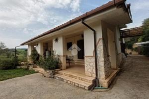VILLA SINGOLA A OLEVANO ROMANO