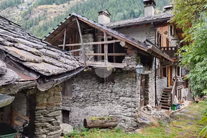 CASA SEMINDIPENDENTE A VALSAVARENCHE
