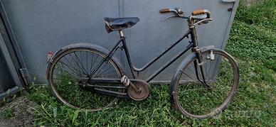 bicicletta con freni a bacchetta 