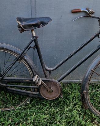 bicicletta con freni a bacchetta 