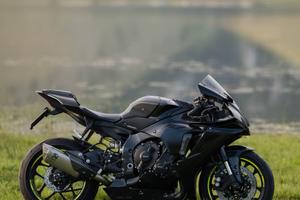 Yamaha R1