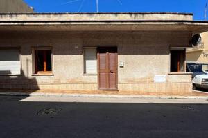 Appartamento di 160 m² con più di 5 locali e box a