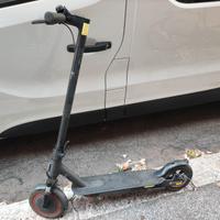 Monopattino Xiaomi Pro2 ammortizzato 10 pollici