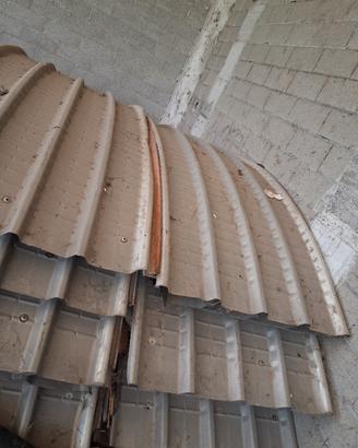 Lastre  grecate curvate in policarbonato ed allumi