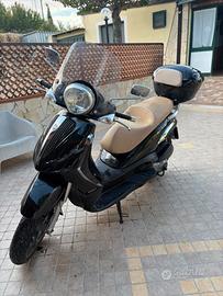 Piaggio M28 278cc Nero – Automatico – €1.700