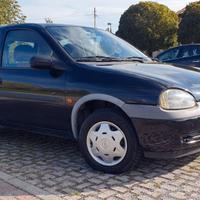 OPEL CORSA 1.0i gomme nuove - neopatentati