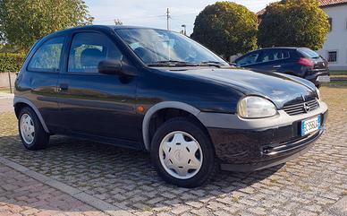 OPEL CORSA 1.0i gomme nuove - neopatentati