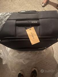 Samsonite Base Boost Spinner Trolley valigia