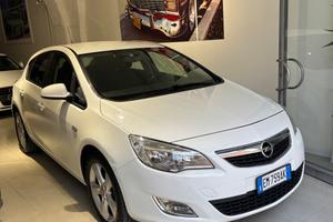 Opel Astra 1.7 CDTI 110CV 5 porte Cosmo