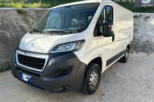 Peugeot Boxer 330 2.0 BlueHDi PC Cabinato