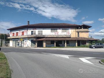 Stabile/Edifico/Palazzo - Faedis