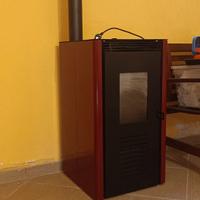 stufa a pellets MONTEGRAPPA Nodo 4,2 kw  350 w