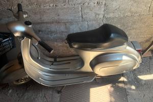 Piaggio vespa 50 del 1960