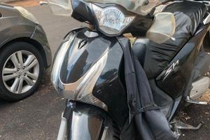 Honda SH 150 nero
