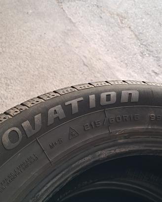 Gomme auto Ovation 215 60 R16