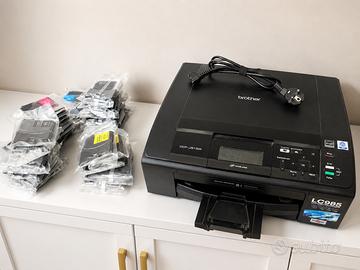 Stampante Brother DCP-J515W + 28 cartucce