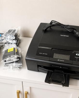 Stampante Brother DCP-J515W + 28 cartucce