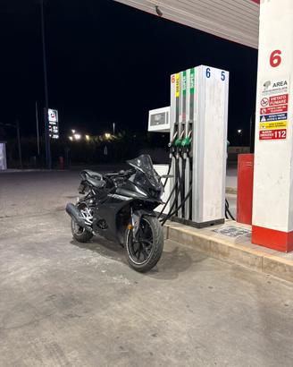Yamaha YZF-R125 (2024) - Black