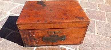 cassetta antica medicazione Carlo erba