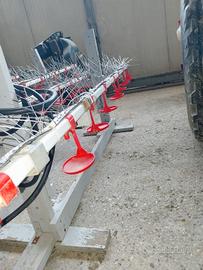 Abbeveratoi per pollame 