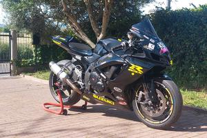 suzuki gsxr750 k7 pronto pista