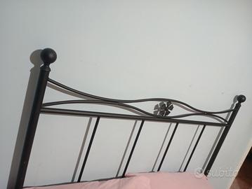 Struttura letto una piazza e mezzo 