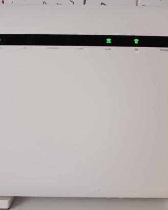 Home&Life Hub Zyxel Modem adsl fibra wifi