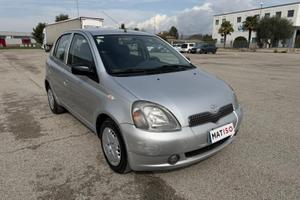 Toyota Yaris 1.3i 16V cat 5 porte Luna