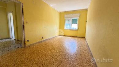 2 LOCALI A MARANO DI NAPOLI