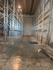 SCAFFALI PORTA PALLET