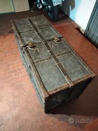 Baule antico da viaggio