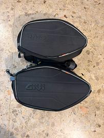 COPPIA BORSE MOTO LATERALI GIVI